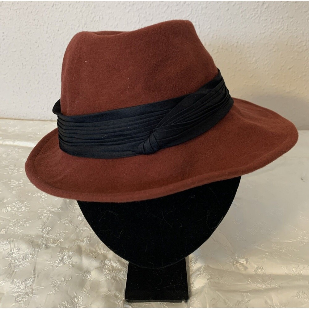 Vintage Betmar Womans 100% Wool Hat Red Black Church Derby
